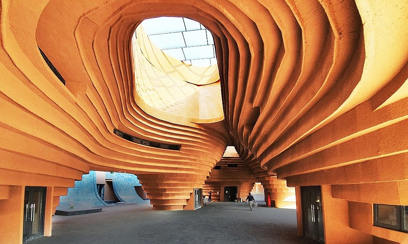 215cannhieuhonobaotanggombattrang.jpg