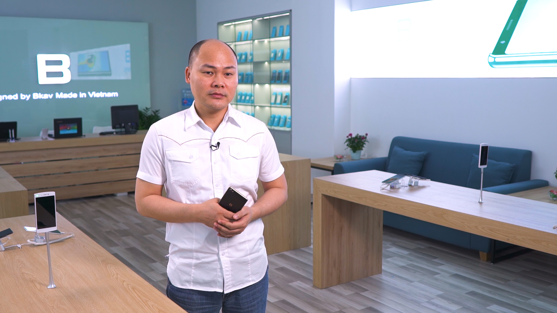 bphone-3.jpg