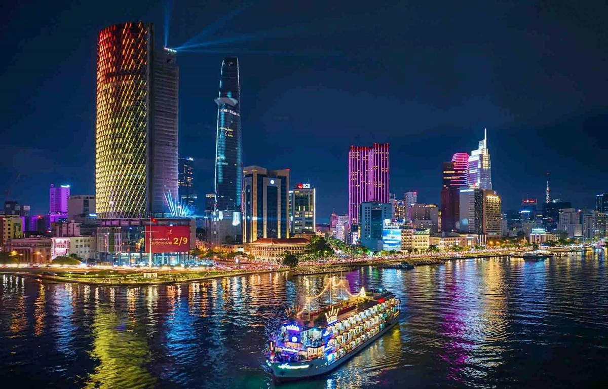 cdnimgvietnamplusvn-t1200-uploaded-fsmsr-20230921-w1-dem-sai-gon-nguyen-dang-viet-cuong-0977057725.jpg