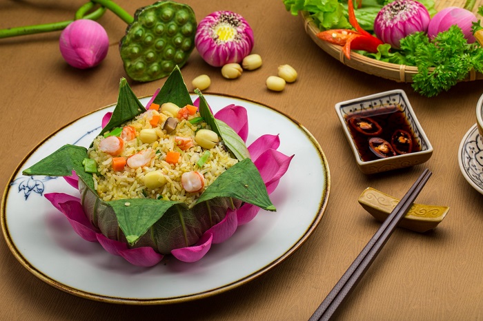 comsen-am-thuc-cung-dinh-hue-vinpearl.jpg