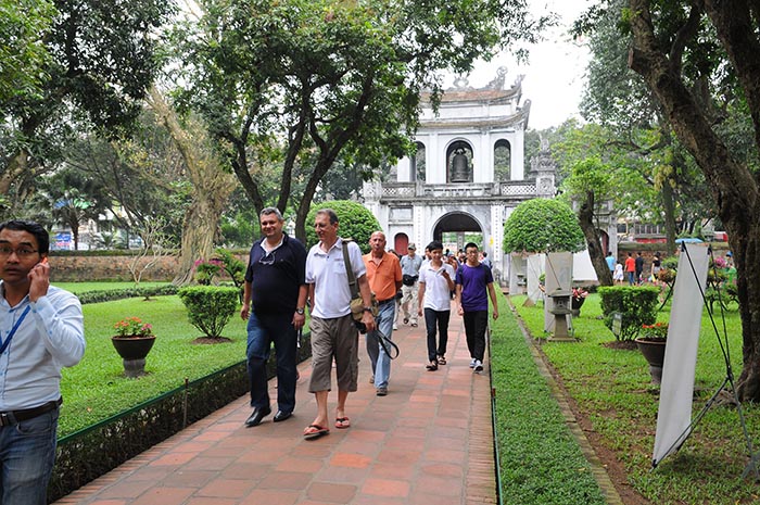 du-lich-hai-linh.jpg