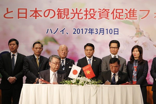 ha-noi-va-nhat-ban-tang-cuong-hop-tac-xuc-tien-dau-tu-du-lich1489137303.jpg