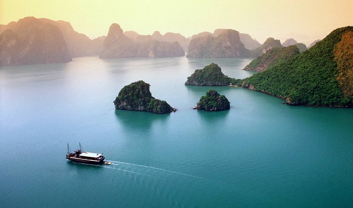 halong-main-picture-383.jpg