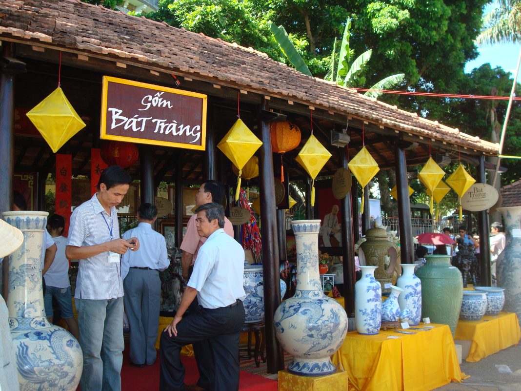 lang-gom-bat-trang-1068x801.jpg