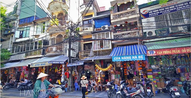 streetlifehanoi.jpg