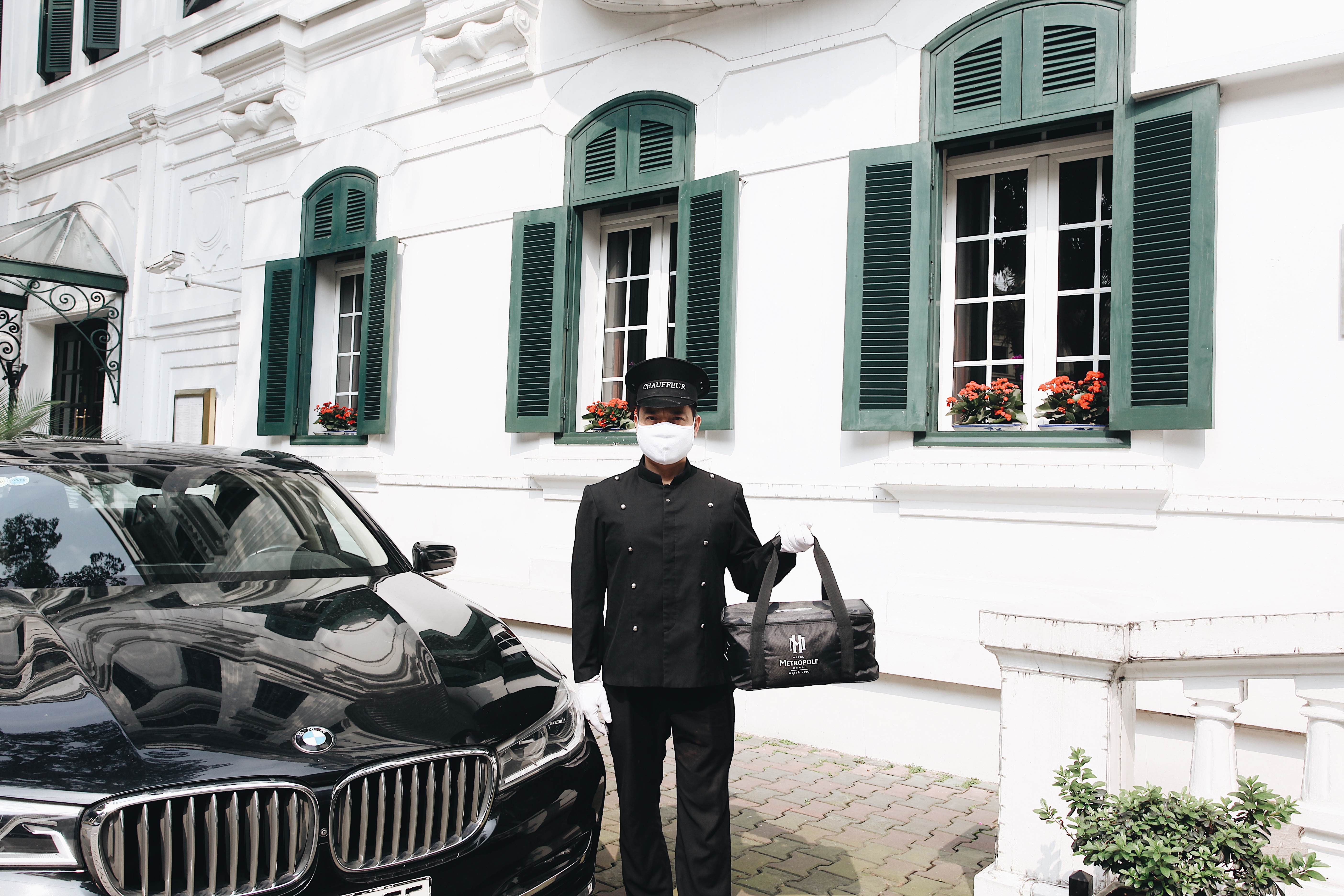 thuong-thuc-am-thuc-nam-sao-tai-nha-voi-dich-vu-giao-hang-cua-metropole-ha-noi-1.jpg
