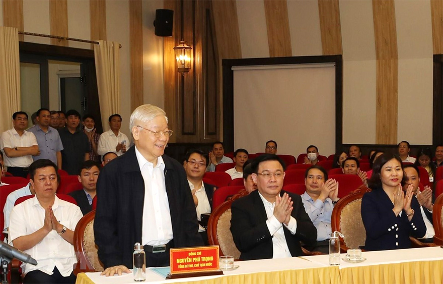 tong-bi-thu-noi-cu-tru.jpg
